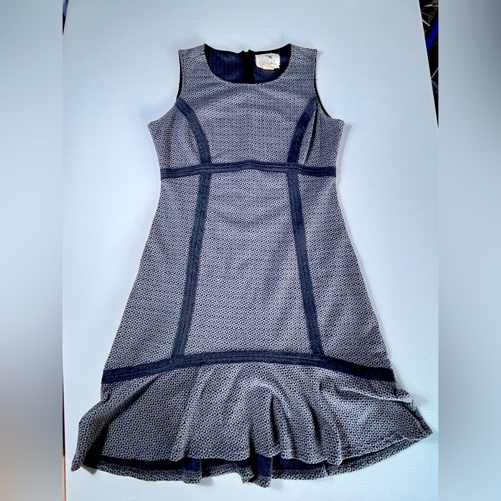 Anthropologie Tabitha Black Grey Textured Stretch Flutter Flounce Dress Size 8 - Picture 2 of 11